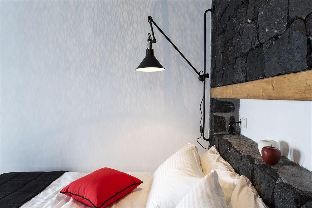 Aroma Suites Фира Екстериор снимка
