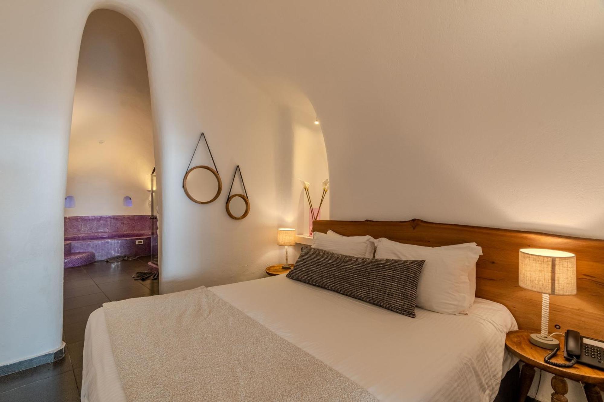 Aroma Suites Фира Екстериор снимка
