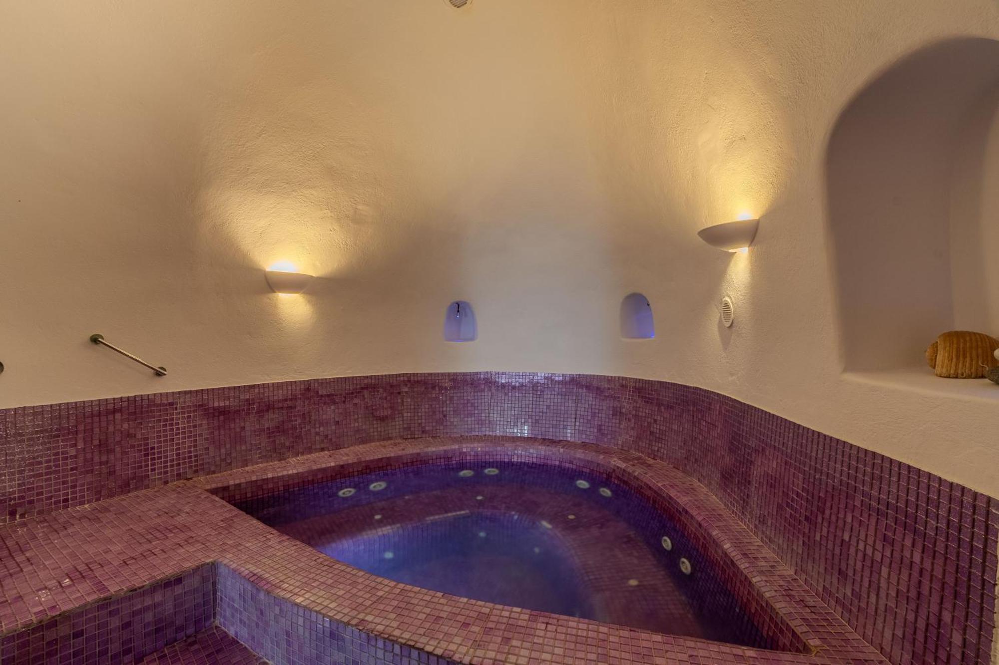 Aroma Suites Фира Екстериор снимка