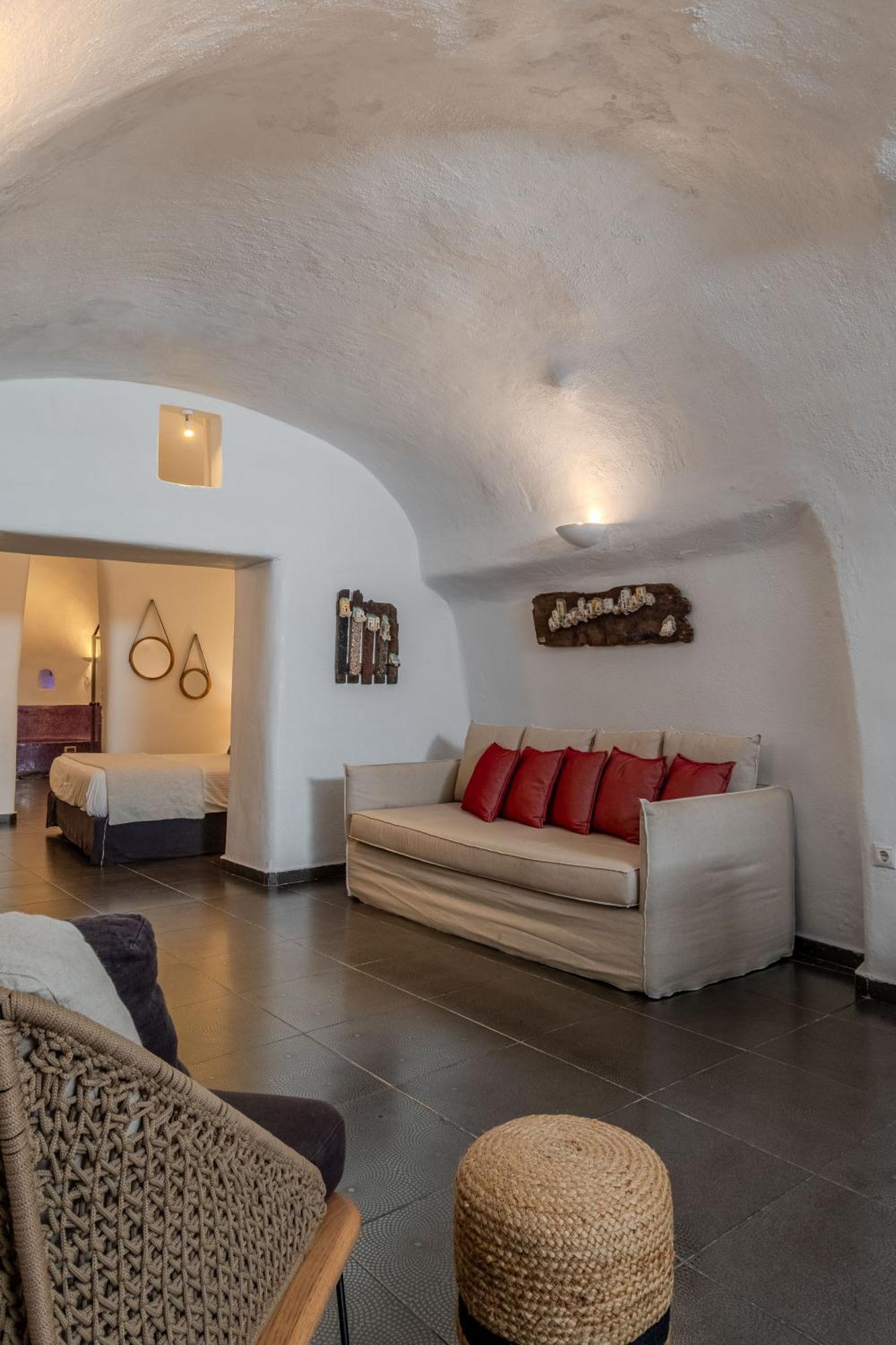 Aroma Suites Фира Екстериор снимка