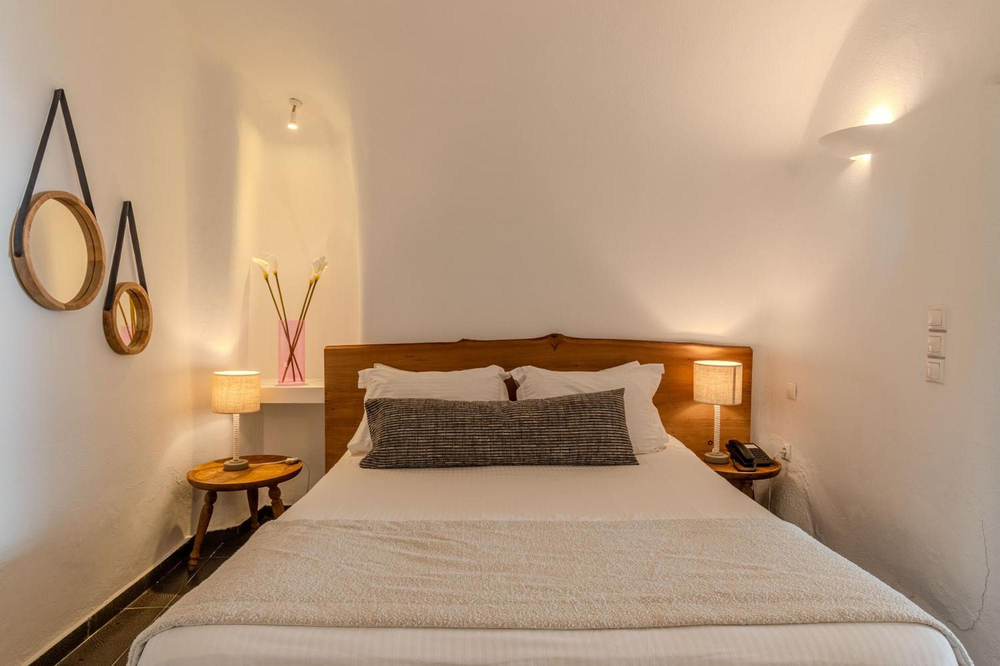 Aroma Suites Фира Екстериор снимка