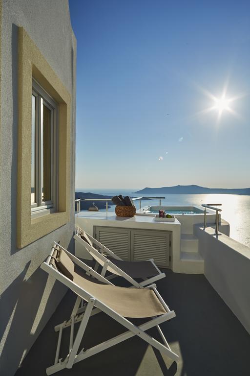 Aroma Suites Фира Екстериор снимка